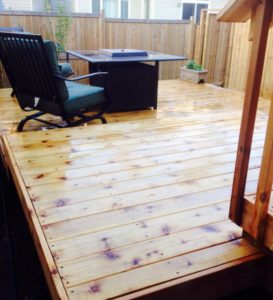Deck by Deluxe Fencing