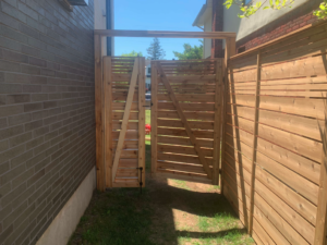 western-red-cedar-fence-in-ottawa